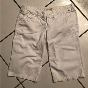Abercrombie and Fitch Bermuda shorts size 00
